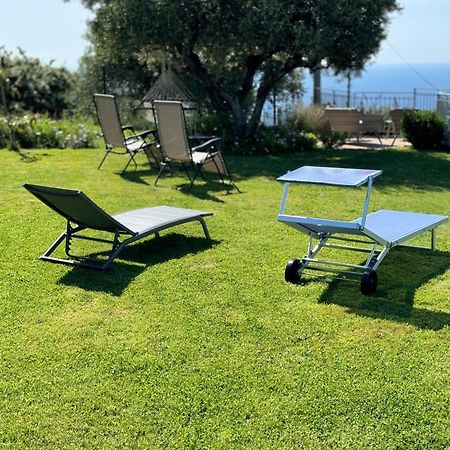 Casa Vista Mare - Superb Garden And Parking Included Villa Imperia Exterior photo