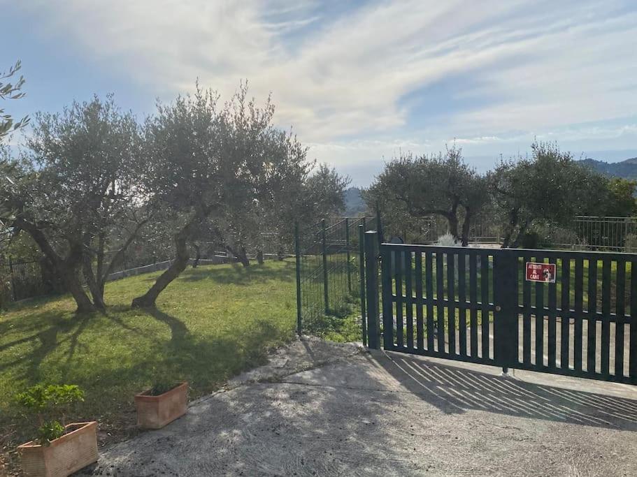Casa Vista Mare - Superb Garden And Parking Included Villa Imperia Exterior photo