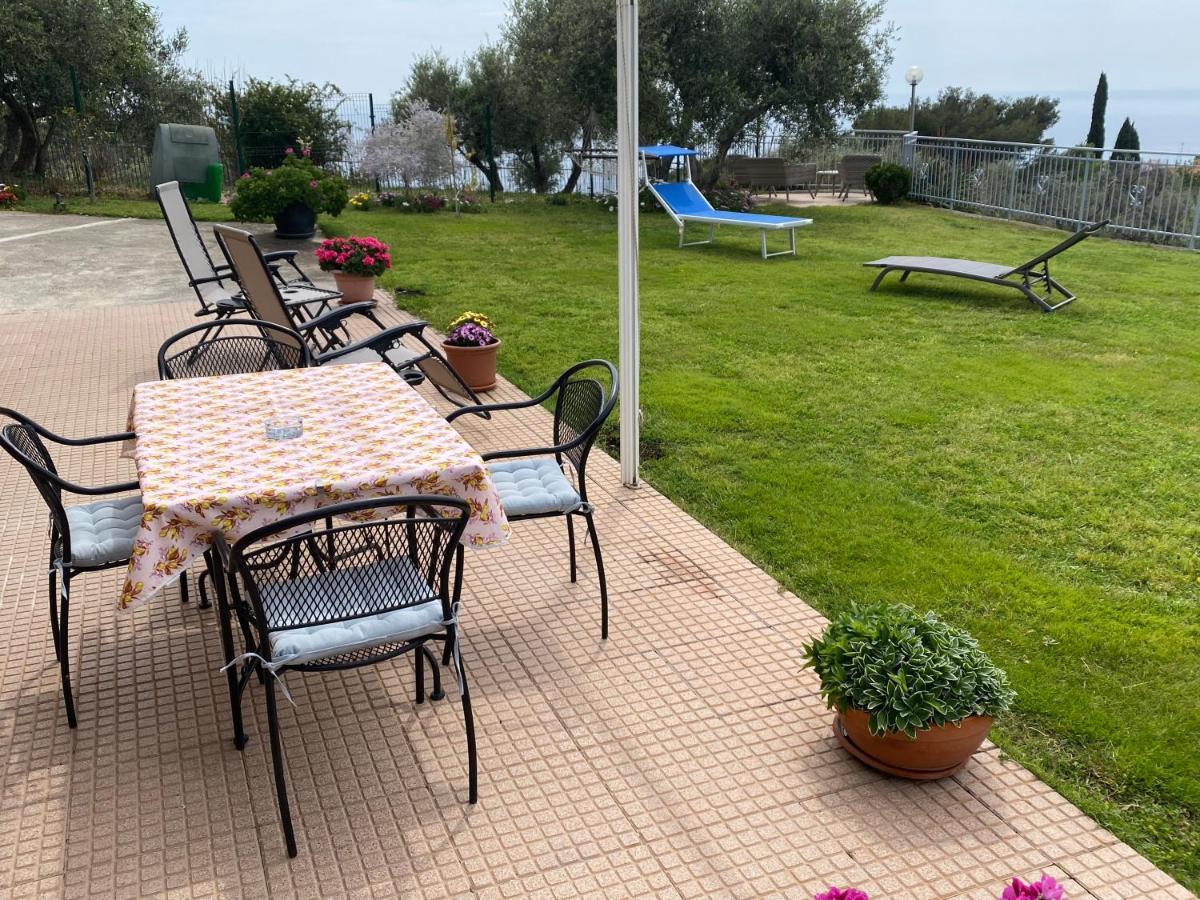 Casa Vista Mare - Superb Garden And Parking Included Villa Imperia Exterior photo