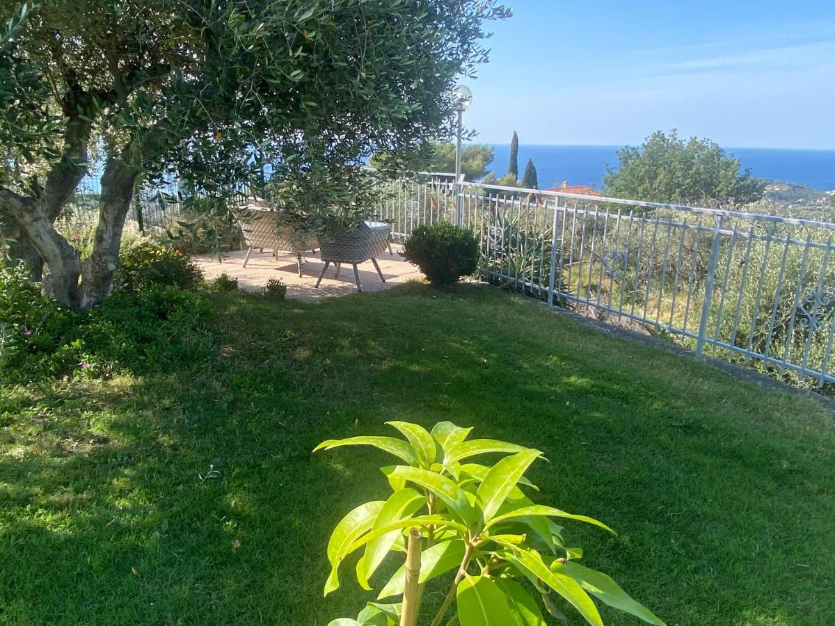 Casa Vista Mare - Superb Garden And Parking Included Villa Imperia Exterior photo