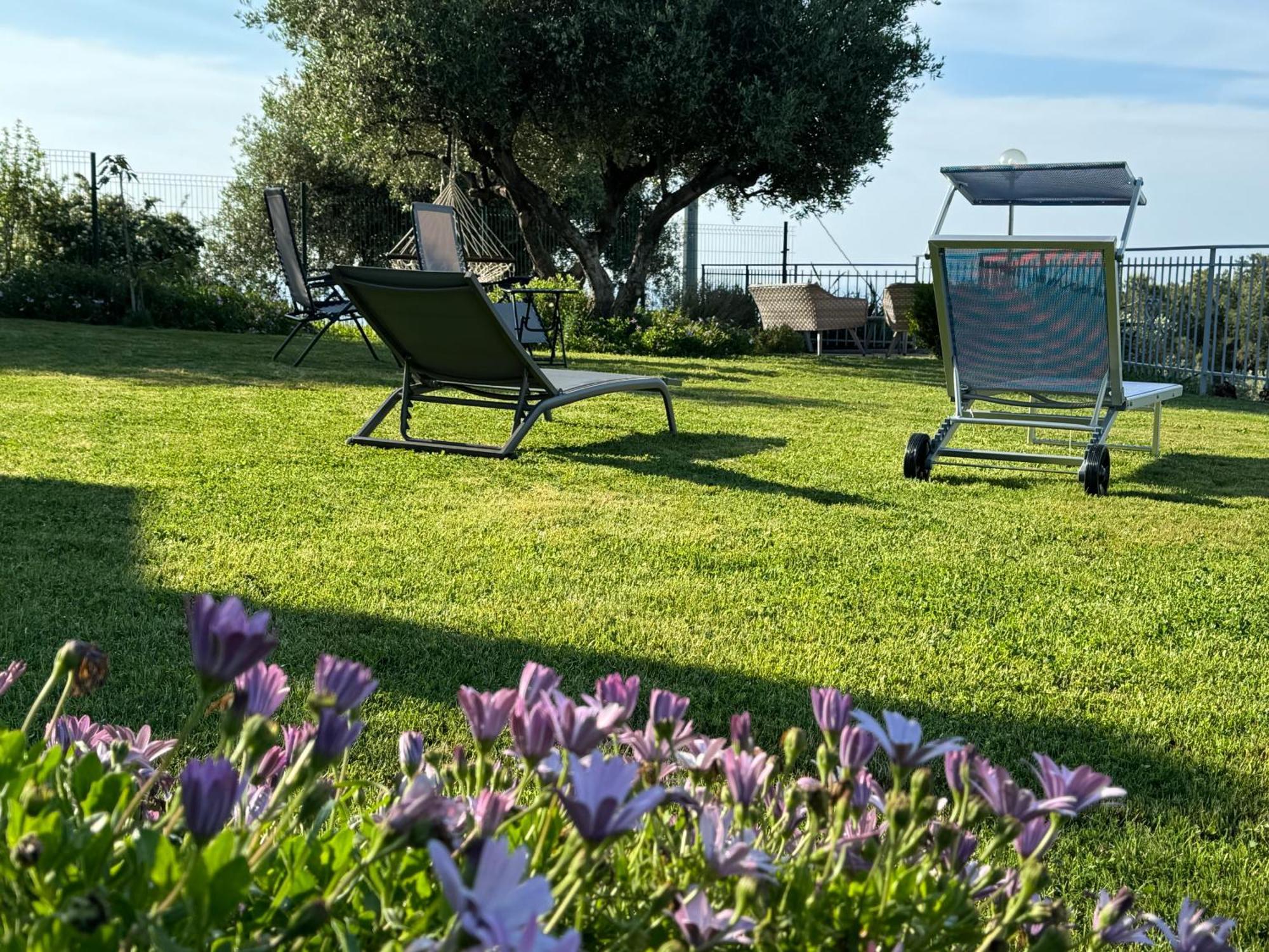 Casa Vista Mare - Superb Garden And Parking Included Villa Imperia Exterior photo